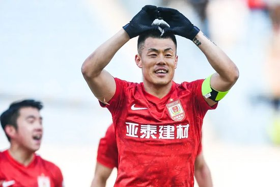 38位35+老将撑起中超半壁江山，隋维杰全勤领跑，吴曦13轮首发成标杆