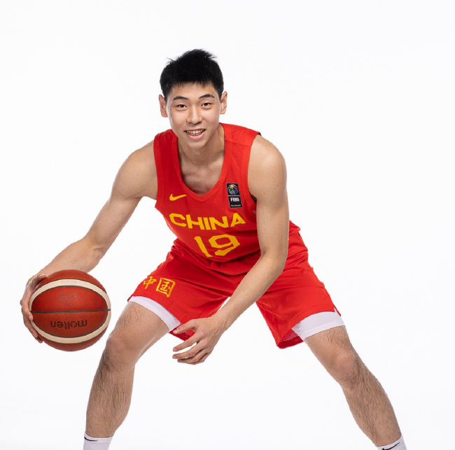 崔永熙签约篮网:称一人不够,望更多中国球员走出来