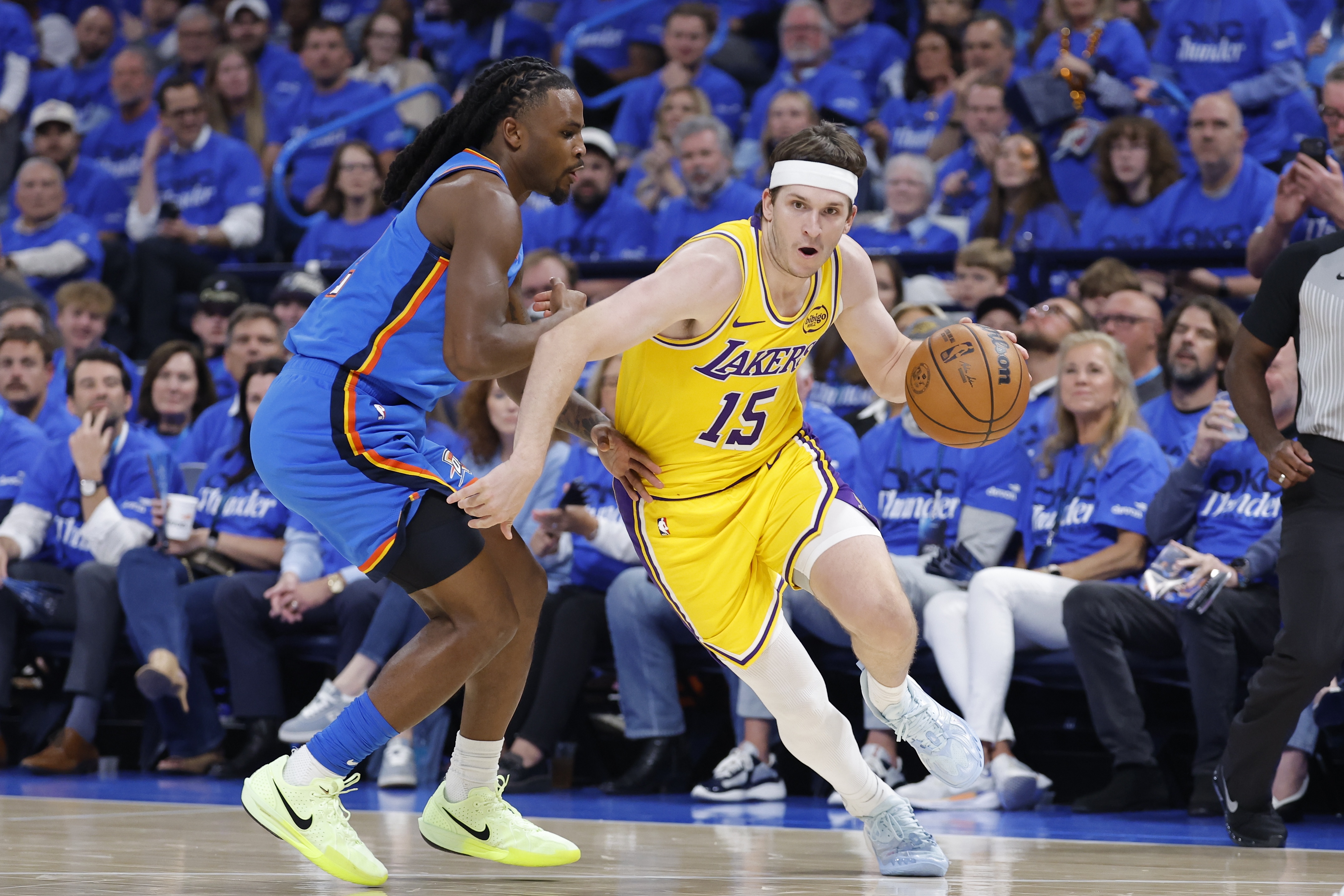 里夫斯每日13小时高压氧舱治疗 4周将6周伤病恢复期压缩至首轮复出