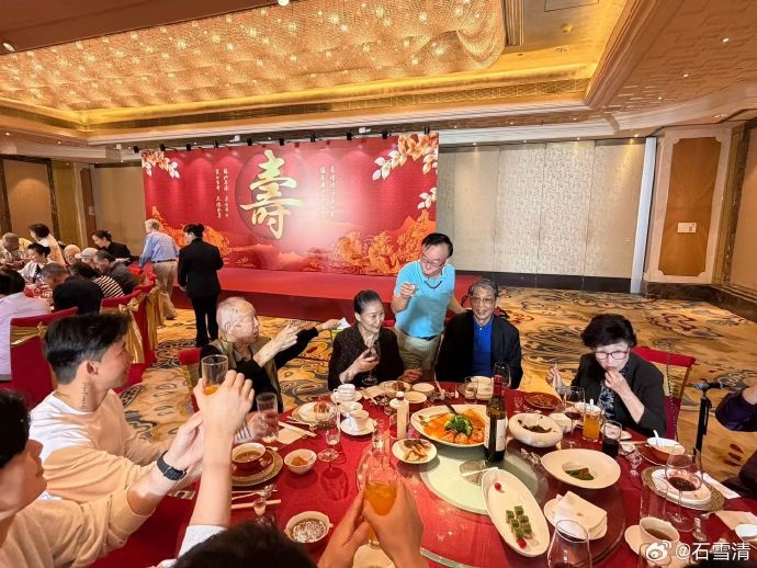 年维泗93寿宴：徐根宝携武磊等三弟子出席，石雪清忆引荐王健林内幕