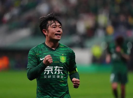 6比1血洗山东，国安残阵逆转重现18年前神迹