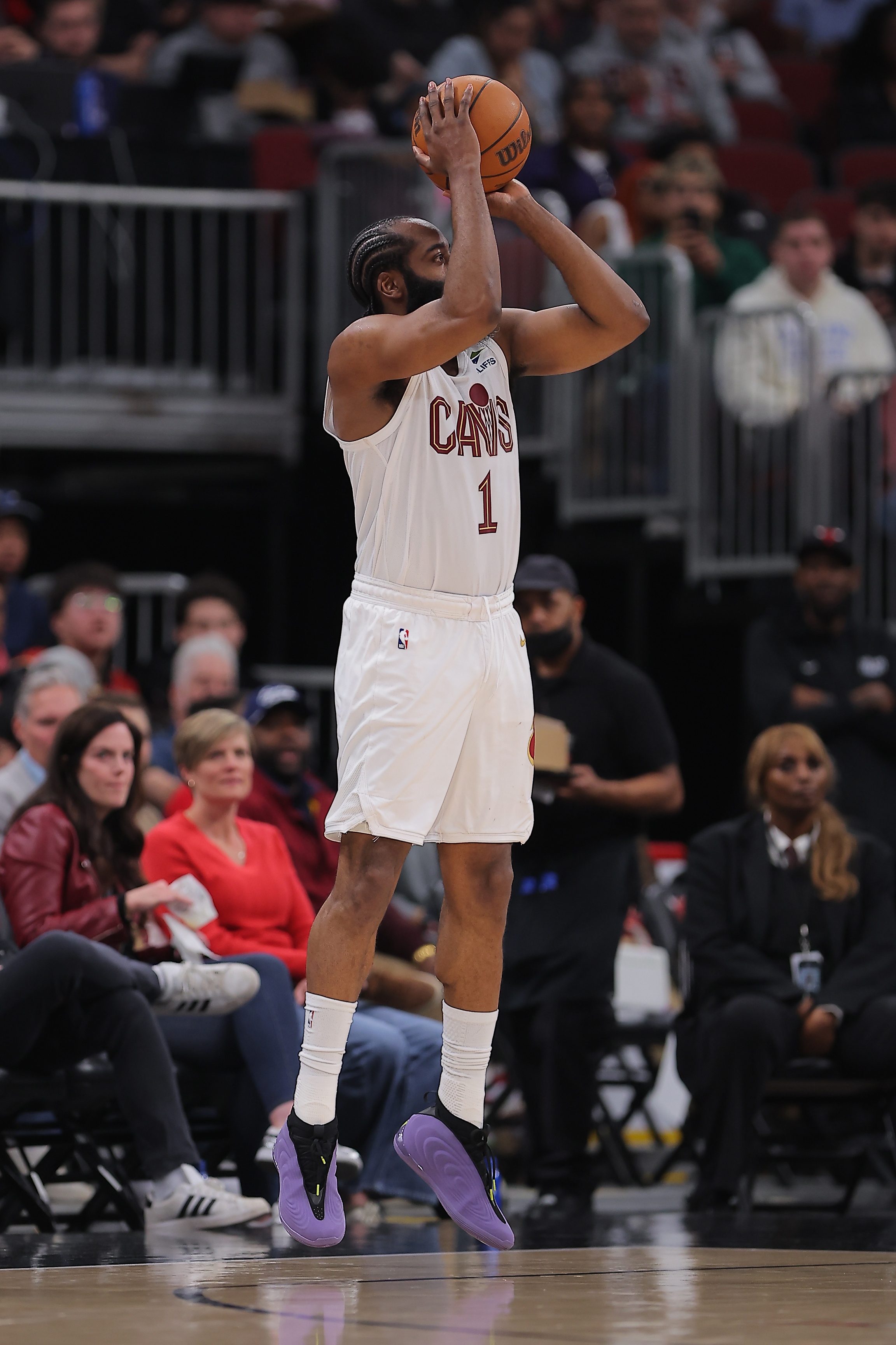 28投5中!哈登远投失准成骑士连败缩影